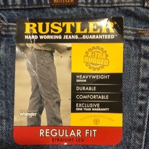 Regular fit, straight leg 42x30 new